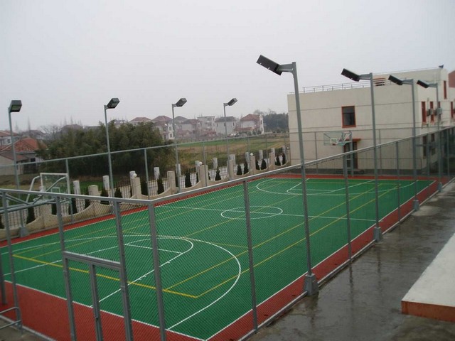 塑膠跑道所謂的“ 垂直變形量”